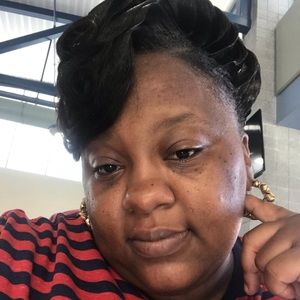 Meet your Posher, Sharel